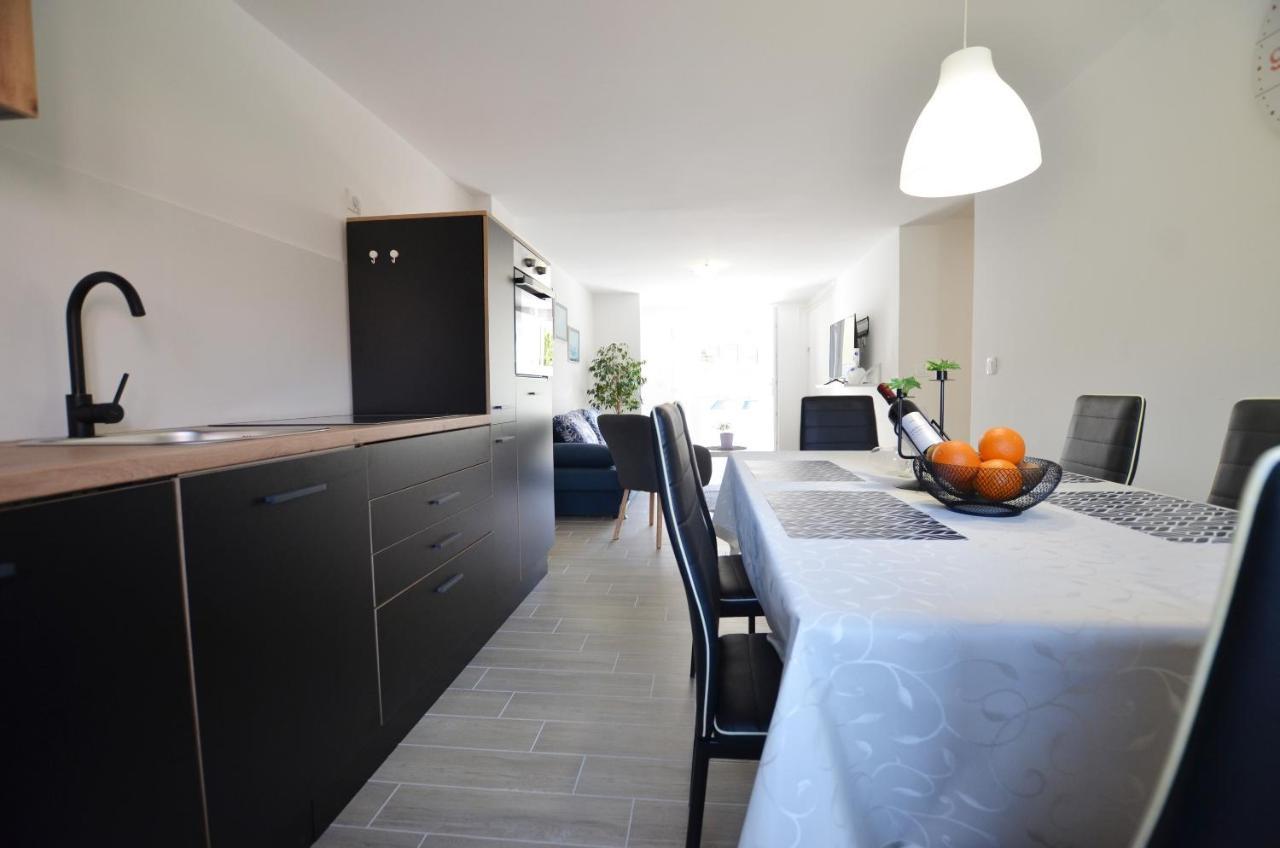 Katy Apartment Rovinj Buitenkant foto